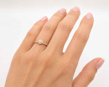 Cargar imagen en el visor de la galería, ANILLO SOLITARIO MICROCIRCONES ENCHAPADO EN ORO