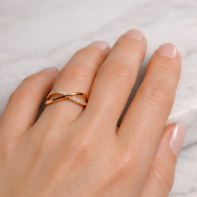 Cargar imagen en el visor de la galería, ANILLO INFINITO ENCHAPADO EN ORO