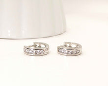 Cargar imagen en el visor de la galería, ARGOLLAS FIA ENCHAPADAS EN ORO BLANCO