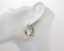 Cargar imagen en el visor de la galería, ARGOLLAS BOTE 21 MM ENCHAPADAS EN ORO