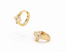 Cargar imagen en el visor de la galería, ARGOLLAS NALA 11 MM  ENCHAPADO EN ORO