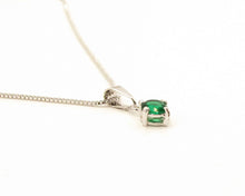 Cargar imagen en el visor de la galería, PUNTO DE LUZ GREEN ENCHAPADO EN ORO BLANCO