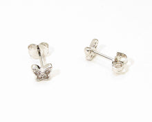 Cargar imagen en el visor de la galería, AROS MARIPOSA ENCHAPADO EN ORO BLANCO