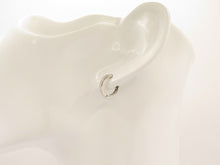 Cargar imagen en el visor de la galería, ARGOLLAS BASIC ENCHAPADAS EN ORO BLANCO 12 MM