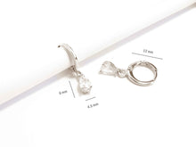 Cargar imagen en el visor de la galería, ARGOLLAS GOTA CIRCON ENCHAPADAS EN ORO BLANCO