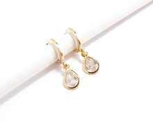 Cargar imagen en el visor de la galería, ARGOLLAS GOTA SMOOTH ENCHAPADAS EN ORO