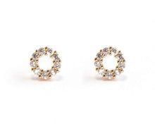 Cargar imagen en el visor de la galería, AROS CIRCULO DE CIRCONES ENCHAPADOS EN ORO