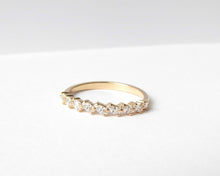 Cargar imagen en el visor de la galería, ANILLO MEDIO CINTILLO ENCHAPADO EN ORO