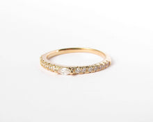 Cargar imagen en el visor de la galería, ANILLO DALIA ENCHAPADO EN ORO