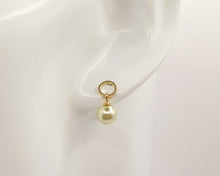 Cargar imagen en el visor de la galería, AROS PERLA & CIRCULO ENCHAPADOS EN ORO