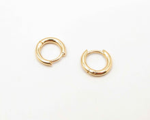 Cargar imagen en el visor de la galería, ARGOLLAS PIERCING 12 MM ENCHAPADAS EN ORO