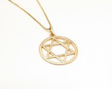 Cargar imagen en el visor de la galería, COLLAR ESTRELLA DE DAVID ENCHAPADO EN ORO