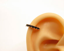 Cargar imagen en el visor de la galería, EAR CUFF AMALIA BLACK