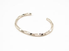 Cargar imagen en el visor de la galería, ESCLAVA ENCHAPADA EN ORO BLANCO