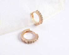 Cargar imagen en el visor de la galería, ARGOLLAS POLAR ENCHAPADAS EN ORO