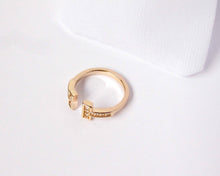 Cargar imagen en el visor de la galería, ANILLO JACINTA ENCHAPADO EN ORO