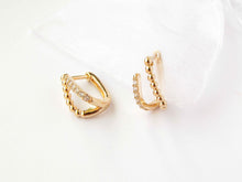 Cargar imagen en el visor de la galería, ARGOLLAS DOMINGA ENCHAPADAS EN ORO