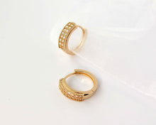 Cargar imagen en el visor de la galería, ARGOLLAS CINTILLO ENCHAPADAS EN ORO