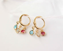 Cargar imagen en el visor de la galería, ARGOLLAS COLOR ENCHAPADAS EN ORO