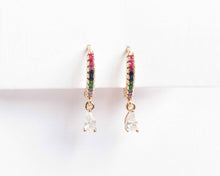 Cargar imagen en el visor de la galería, ARGOLLAS GOTA COLOR ENCHAPADAS EN ORO