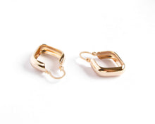 Cargar imagen en el visor de la galería, ARGOLLAS MILAN BOTE ENCHAPADO EN ORO