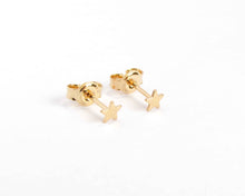 Cargar imagen en el visor de la galería, ESTRELLAS MINI ENCHAPADAS EN ORO