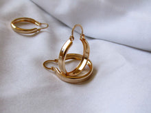 Cargar imagen en el visor de la galería, ARGOLLAS BOTE SLIM ENCHAPADAS EN ORO