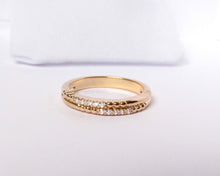 Cargar imagen en el visor de la galería, ANILLO CINTILLO CIRCONES ENCHAPADO EN ORO