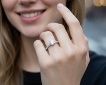 Cargar imagen en el visor de la galería, ANILLO HALO ENCHAPADO EN ORO BLANCO
