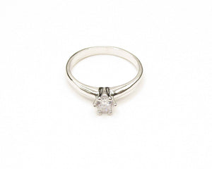 ANILLO COMPROMISO ENCHAPADO EN ORO BLANCO