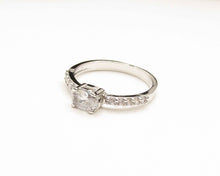 Cargar imagen en el visor de la galería, ANILLO HALO ENCHAPADO EN ORO BLANCO
