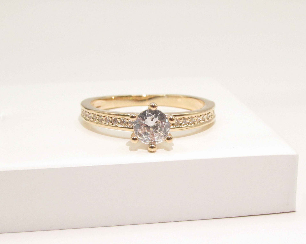 ANILLO MIA ENCHAPADO EN ORO