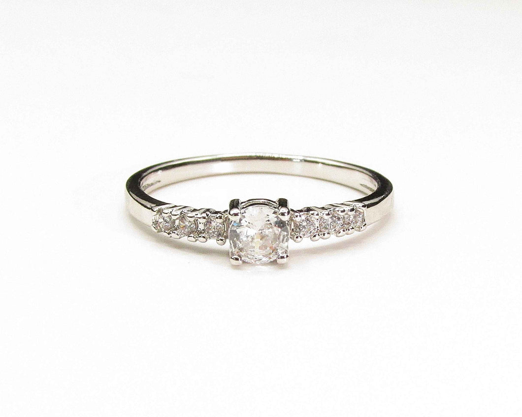 ANILLO PAVÉ ENCHAPADO EN ORO BLANCO