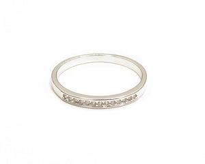 ANILLO BANDA CIRCONES ENCHAPADO EN ORO BLANCO