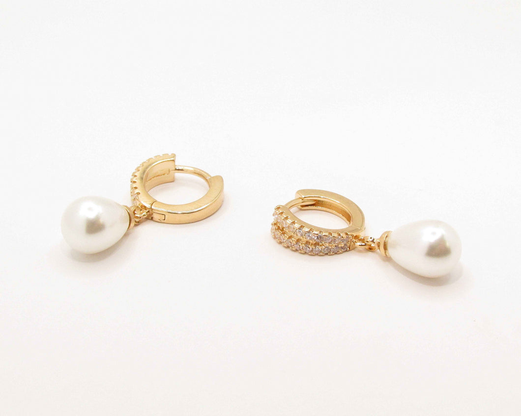 PERLA GOTA MARIA ENCHAPADO EN ORO