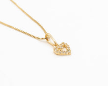 Cargar imagen en el visor de la galería, COLLAR CORAZÓN CIRCÓN ENCHAPADO EN ORO
