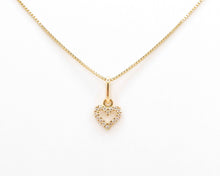 Cargar imagen en el visor de la galería, COLLAR CORAZÓN CIRCÓN ENCHAPADO EN ORO
