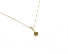 Cargar imagen en el visor de la galería, PUNTO DE LUZ OLIVO ENCHAPADO EN ORO BLANCO
