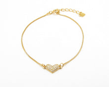 Cargar imagen en el visor de la galería, PULSERA CORAZÓN DE CIRCONES ENCHAPADA EN ORO
