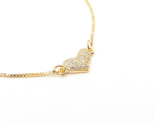 Cargar imagen en el visor de la galería, PULSERA CORAZÓN DE CIRCONES ENCHAPADA EN ORO
