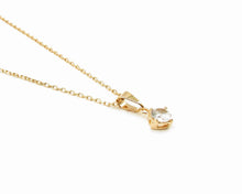 Cargar imagen en el visor de la galería, PUNTO DE LUZ MARIA ENCHAPADO EN ORO
