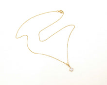 Cargar imagen en el visor de la galería, PUNTO DE LUZ MARIA ENCHAPADO EN ORO
