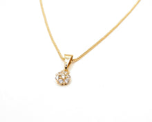 Cargar imagen en el visor de la galería, COLLAR PUNTO DE LUZ FLOR ENCHAPADO EN ORO
