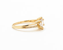 Cargar imagen en el visor de la galería, ANILLO SOLITARIO DOBLE BANDA ENCHAPADO EN ORO

