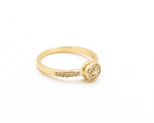 Cargar imagen en el visor de la galería, ANILLO SOLITARIO MICROCIRCONES ENCHAPADO EN ORO
