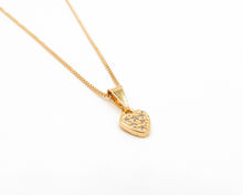 Cargar imagen en el visor de la galería, COLLAR CORAZON CIRCONES ENCHAPADO EN ORO
