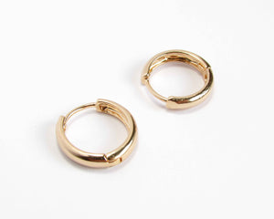 ARGOLLAS TEXTURIZADAS & LISAS ENCHAPADO EN ORO