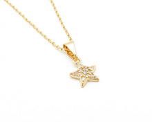 Cargar imagen en el visor de la galería, COLLAR ESTRELLA CIRCONES ENCHAPADO EN ORO
