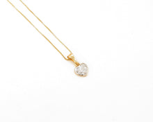 Cargar imagen en el visor de la galería, COLLAR CORAZON ENCHAPADO EN ORO Y ORO BLANCO
