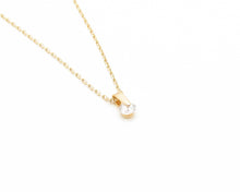 Cargar imagen en el visor de la galería, COLLAR PUNTO DE LUZ MINI ENCHAPADO EN ORO
